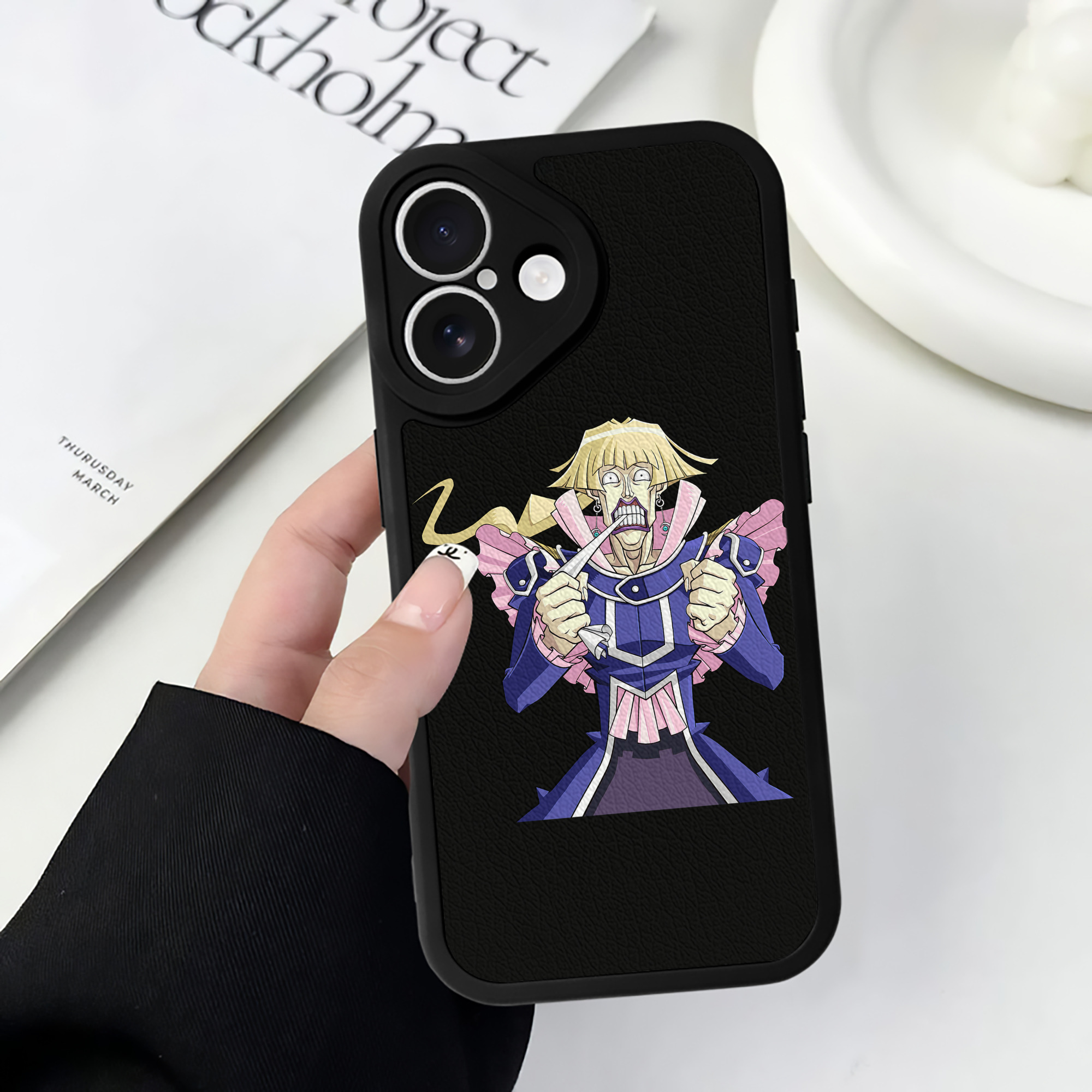 （画像用） 遊☆戯☆王 Yu-Gi-Oh! 【iPhone 16シリーズ対応】シリコンスマホケース（レザー調） 材質：シリコン